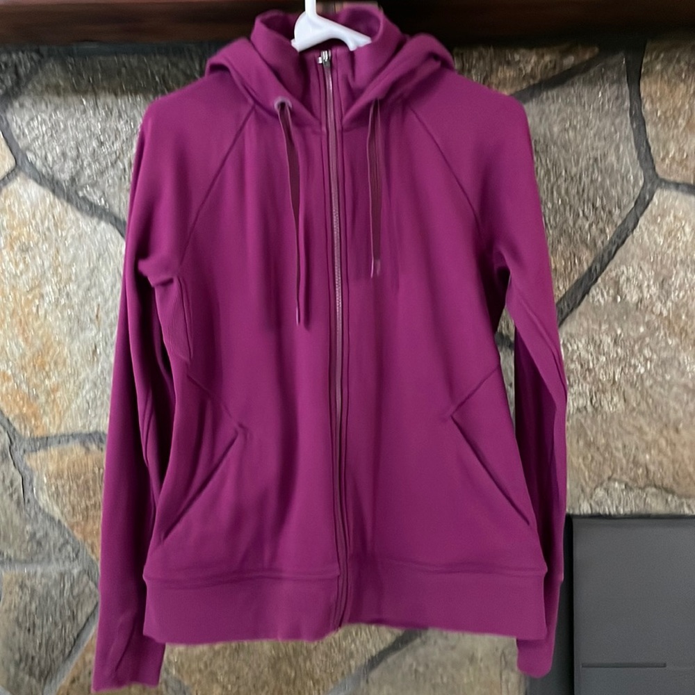 Athleta triumph hoodie, size medium berry color.
